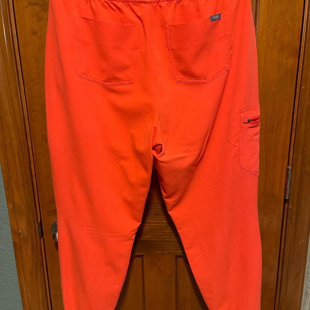 Figs Women's Scrub Top and Pants Set in Bright Orange - Picture 7 of 10